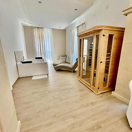 Bed E Suite Domar Brindisi Exterior photo