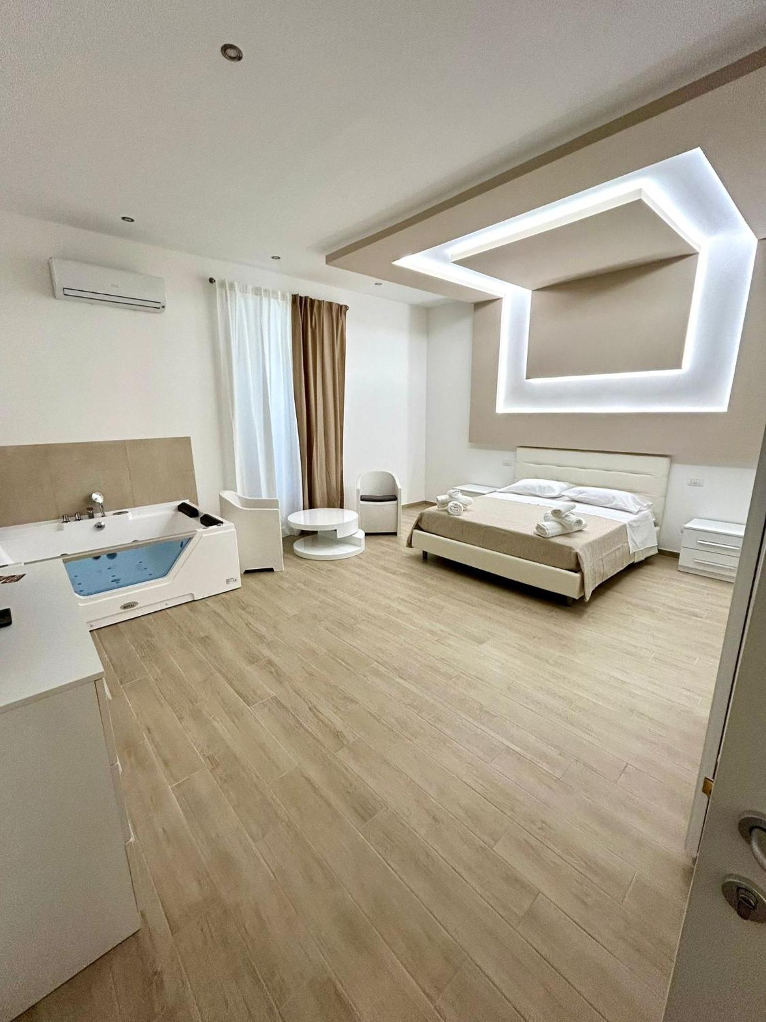 Bed E Suite Domar Brindisi Exterior photo